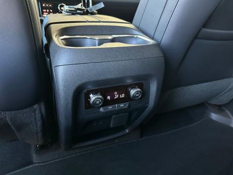 2026 GMC Acadia Elevation - Photo 19