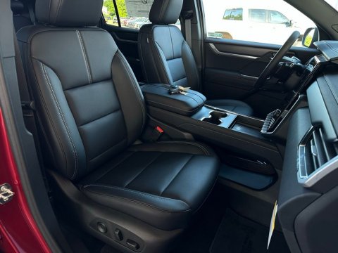 New Volcanic Red Tintcoat 2026 GMC Acadia Elevation FWD - photo 17 - Stock #261000
