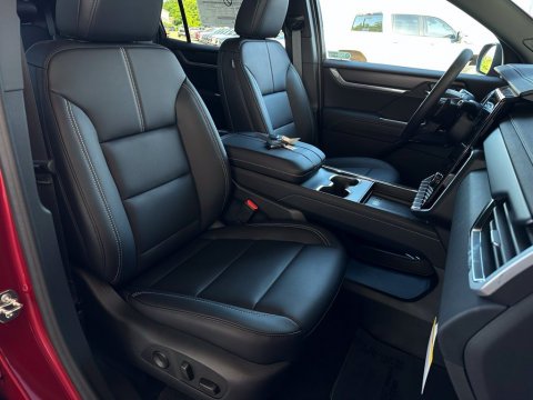 New Volcanic Red Tintcoat 2026 GMC Acadia Elevation FWD - photo 18 - Stock #261000