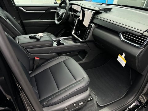 New Ebony Twilight Metallic 2026 GMC Acadia Elevation FWD - photo 16 - Stock #261123