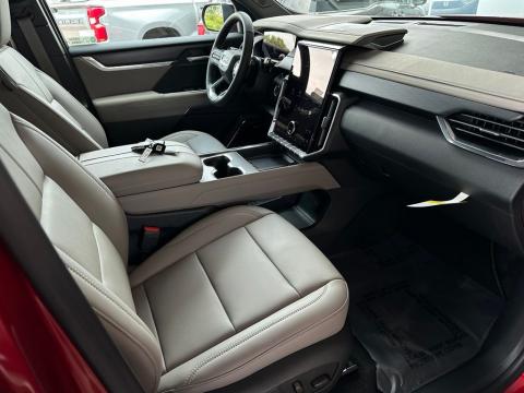 New Volcanic Red Tintcoat 2026 GMC Acadia Elevation FWD - photo 16 - Stock #261070
