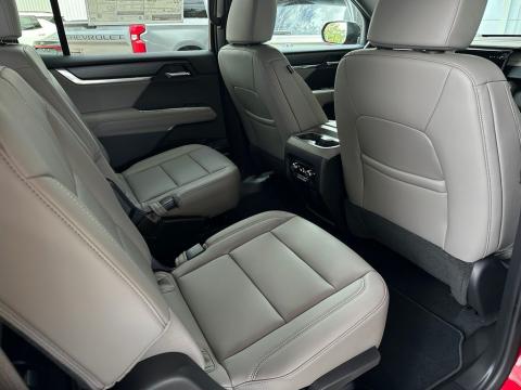 New Volcanic Red Tintcoat 2026 GMC Acadia Elevation FWD - photo 18 - Stock #261070