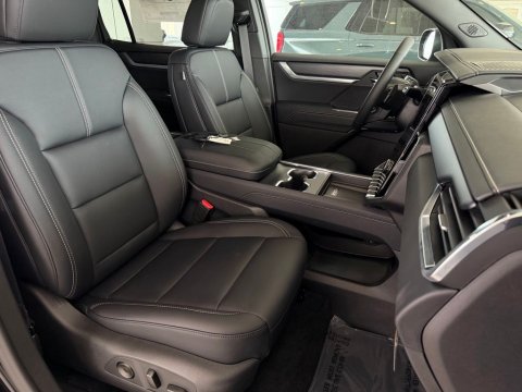 New Ebony Twilight Metallic 2026 GMC Acadia Elevation FWD - photo 17 - Stock #261225