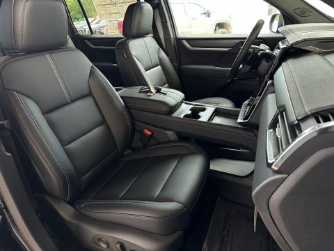 New Ebony Twilight Metallic 2026 GMC Acadia Elevation FWD - photo 17 - Stock #261144