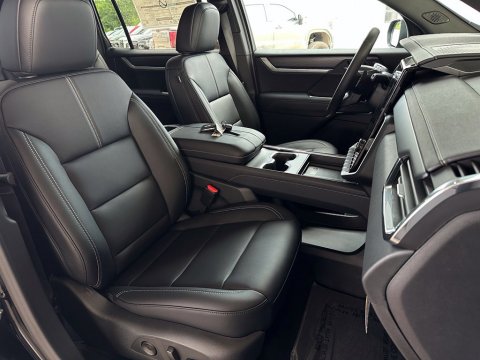 New Ebony Twilight Metallic 2026 GMC Acadia Elevation FWD - photo 18 - Stock #261144