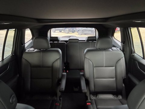 New Ebony Twilight Metallic 2026 GMC Acadia Elevation FWD - photo 27 - Stock #261144