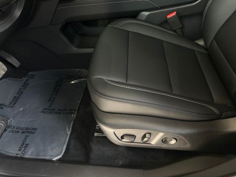 2026 GMC Acadia Elevation - Photo 11