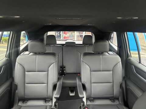 New Volcanic Red Tintcoat 2026 GMC Acadia Elevation FWD - photo 26 - Stock #260457