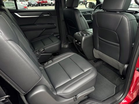 New Volcanic Red Tintcoat 2026 GMC Acadia Elevation FWD - photo 18 - Stock #260457