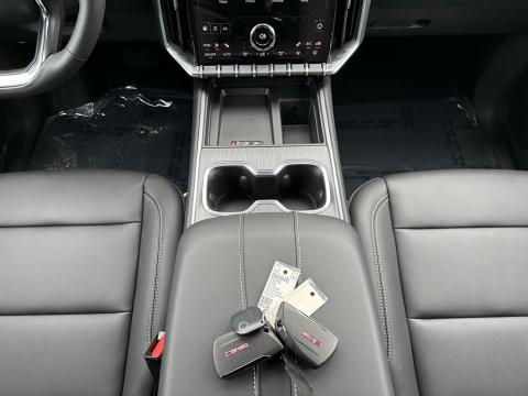 New Sterling Metallic 2026 GMC Acadia Elevation FWD - photo 20 - Stock #260920