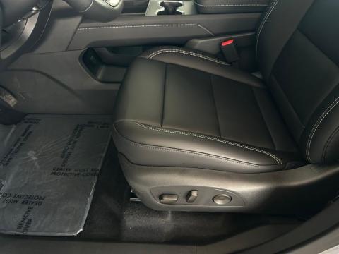 New Sterling Metallic 2026 GMC Acadia Elevation FWD - photo 12 - Stock #260753