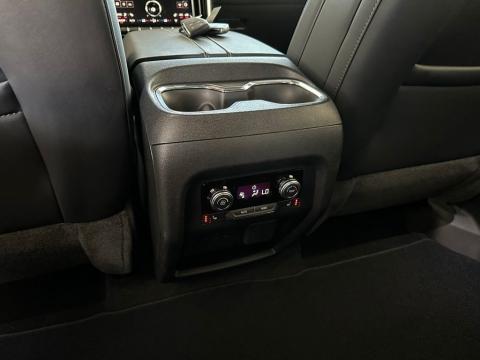 New Sterling Metallic 2026 GMC Acadia Elevation FWD - photo 22 - Stock #260753