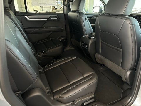 New Sterling Metallic 2026 GMC Acadia Elevation FWD - photo 18 - Stock #260753
