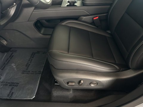 New Sterling Metallic 2026 GMC Acadia Elevation FWD - photo 13 - Stock #260753