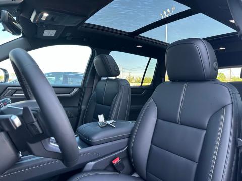 New Summit White 2026 GMC Acadia Elevation FWD - photo 24 - Stock #260757