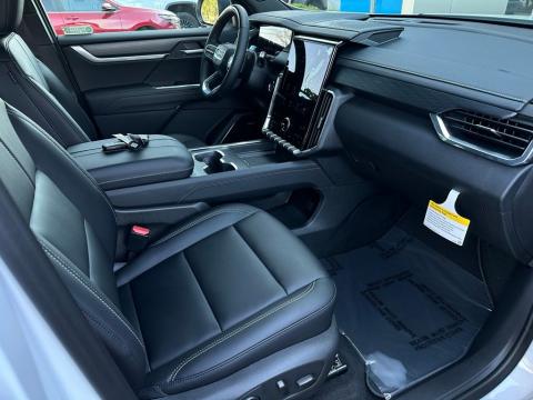 New Summit White 2026 GMC Acadia Elevation FWD - photo 26 - Stock #260757