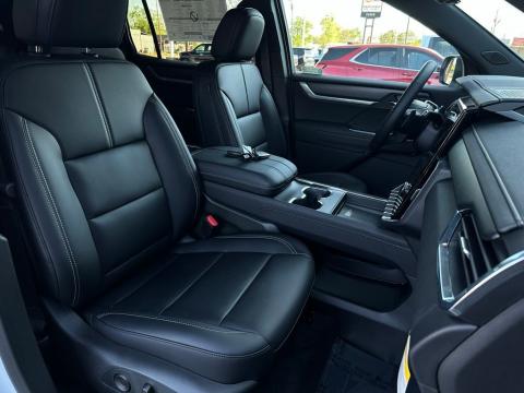 New Summit White 2026 GMC Acadia Elevation FWD - photo 27 - Stock #260757