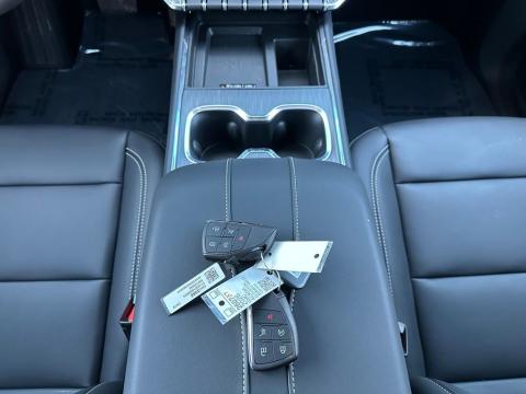 New Summit White 2026 GMC Acadia Elevation FWD - photo 31 - Stock #260757