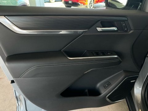 New Sterling Metallic 2026 GMC Acadia Elevation FWD - photo 12 - Stock #260666