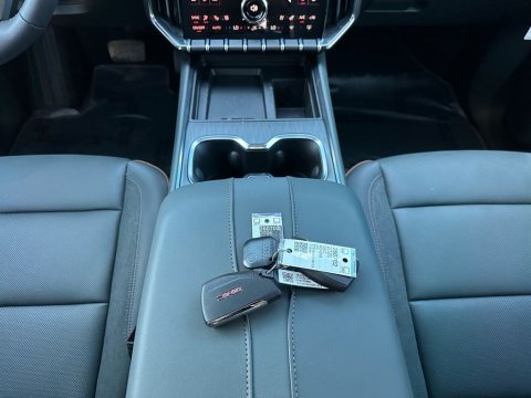 New Sterling Metallic 2026 GMC Acadia AT4 AWD - photo 20 - Stock #260702