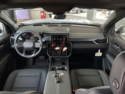 New Summit White 2026 GMC Acadia AT4 AWD - photo 20 - Stock #261069