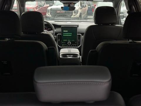 New Summit White 2026 GMC Acadia AT4 AWD - photo 9 - Stock #260971