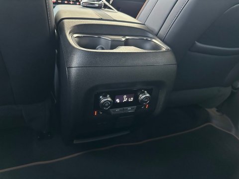 New Ebony Twilight Metallic 2026 GMC Acadia AT4 AWD - photo 23 - Stock #261122