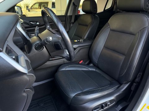 Pre-Owned Quicksilver Metallic 2019 GMC Acadia SLT-1 FWD - photo 14 - Stock #260787D