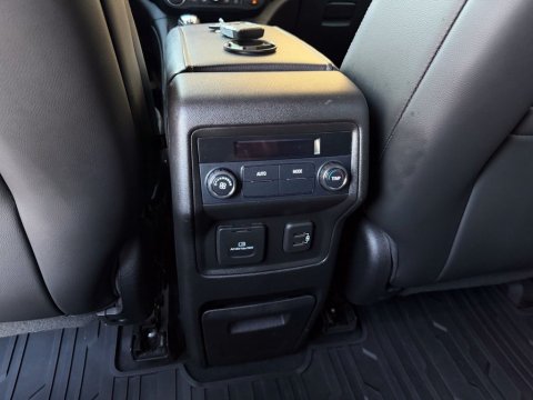 Pre-Owned Quicksilver Metallic 2019 GMC Acadia SLT-1 FWD - photo 25 - Stock #260787D