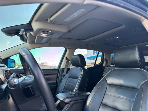 Pre-Owned Iridium Metallic 2017 GMC Acadia Denali FWD - photo 15 - Stock #X2457