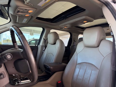 Pre-Owned White Frost Tricoat 2016 GMC Acadia Denali FWD - photo 15 - Stock #261395A