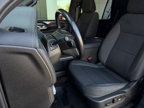 Pre-Owned Satin Steel Metallic 2021 GMC Yukon SLE RWD - photo 14 - Stock #A1065A