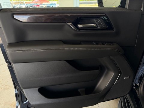 New Onyx Black 2026 GMC Yukon XL Elevation RWD - photo 11 - Stock #261374