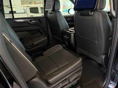 New Onyx Black 2026 GMC Yukon XL Elevation RWD - photo 18 - Stock #261374