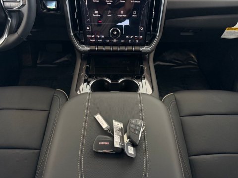 New Onyx Black 2026 GMC Yukon XL Elevation RWD - photo 21 - Stock #261374
