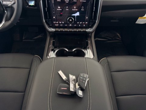 New Onyx Black 2026 GMC Yukon XL Elevation RWD - photo 22 - Stock #261374