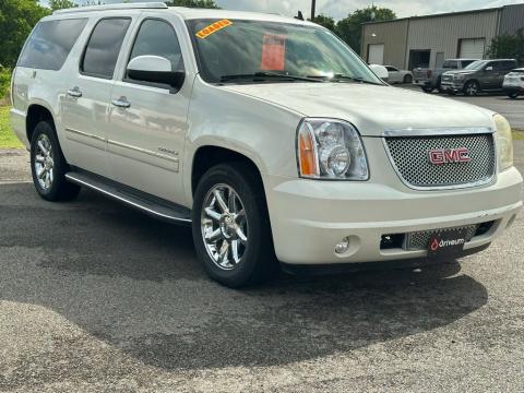 White Diamond Clearcoat 2011 GMC Yukon XL Denali RWD for sale in Paris, TX - Stock #X2475
