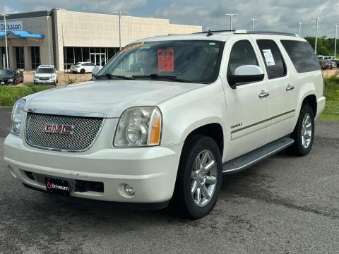 Pre-Owned White Diamond Clearcoat 2011 GMC Yukon XL Denali RWD - photo 3 - Stock #X2475