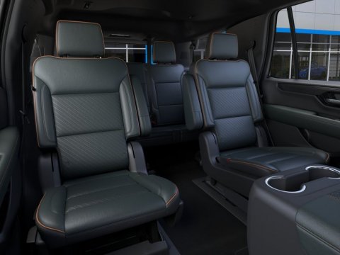 New Sterling Metallic 2026 GMC Yukon AT4 4WD - photo 17 - Stock #261380