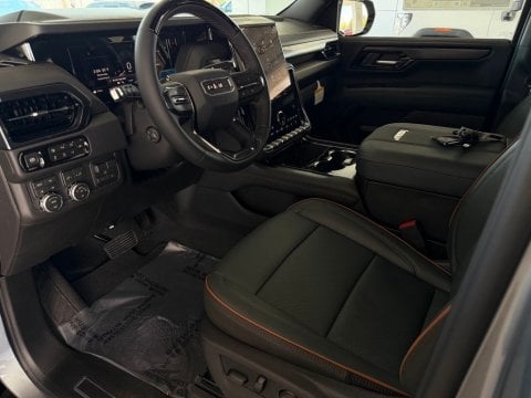 New Sterling Metallic 2026 GMC Yukon AT4 4WD - photo 10 - Stock #261380