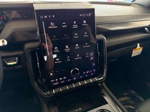 New Sterling Metallic 2026 GMC Yukon AT4 4WD - photo 24 - Stock #261380
