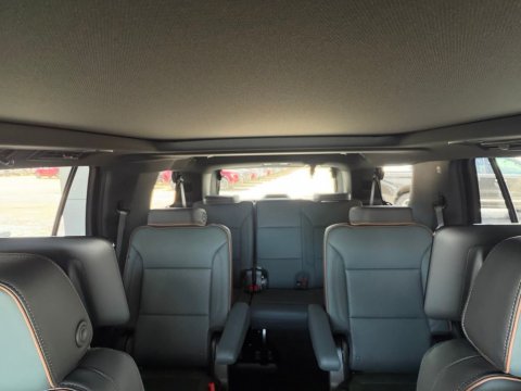 New Sterling Metallic 2026 GMC Yukon AT4 4WD - photo 26 - Stock #261380
