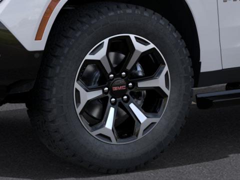 New Summit White 2026 GMC Yukon AT4 4WD - photo 9 - Stock #261016