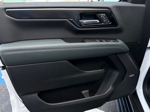 New Summit White 2026 GMC Yukon AT4 4WD - photo 11 - Stock #261016