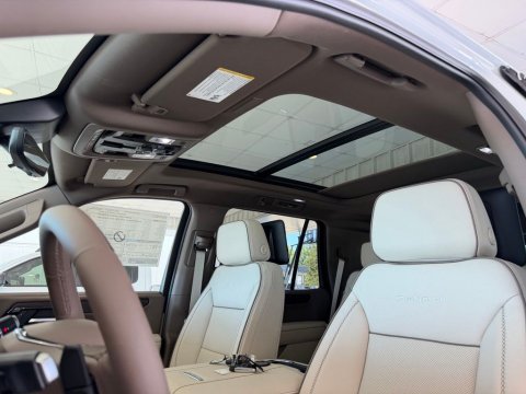 New Glacier White Tricoat 2026 GMC Yukon Denali 4WD - photo 11 - Stock #261379