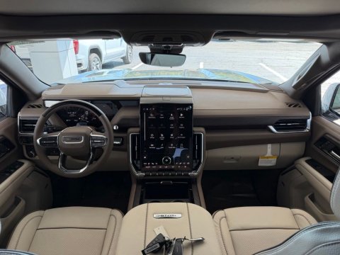 New Glacier White Tricoat 2026 GMC Yukon Denali 4WD - photo 17 - Stock #261379