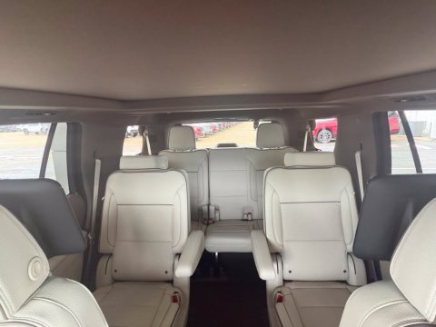 New Glacier White Tricoat 2027 GMC Yukon Denali 4WD - photo 27 - Stock #270057