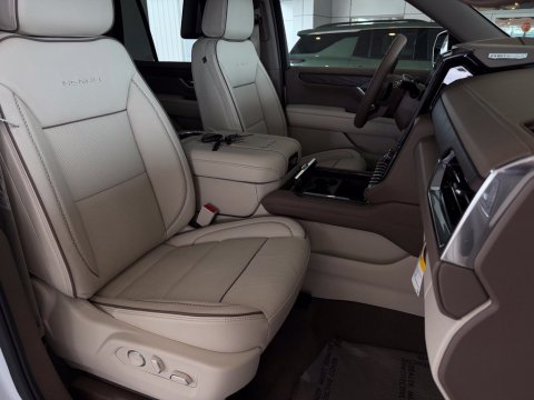 New Glacier White Tricoat 2027 GMC Yukon Denali 4WD - photo 18 - Stock #270057