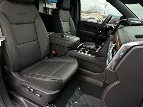 New Onyx Black 2026 GMC Yukon Denali 4WD - photo 17 - Stock #260690