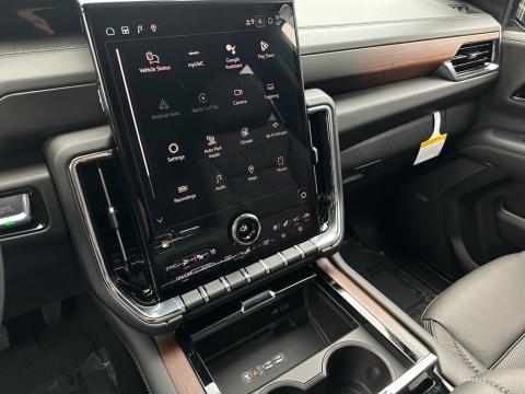 New Onyx Black 2026 GMC Yukon Denali 4WD - photo 24 - Stock #260690